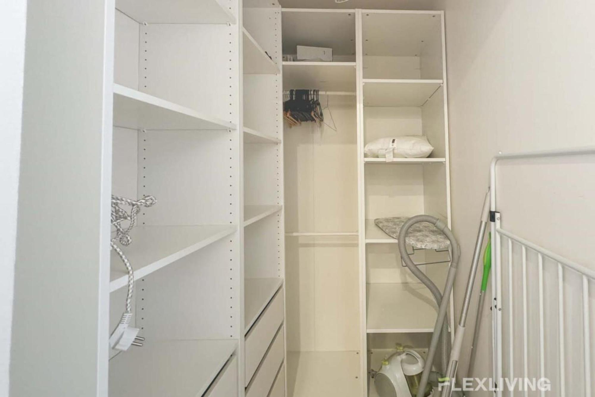 Flexliving - Whole - Abbé Groult